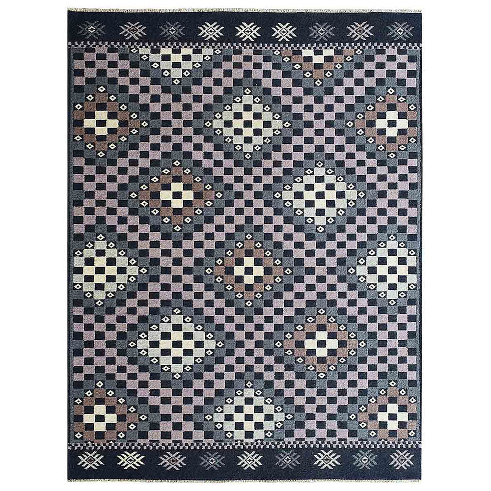 Quantum Hand Knotted Rug