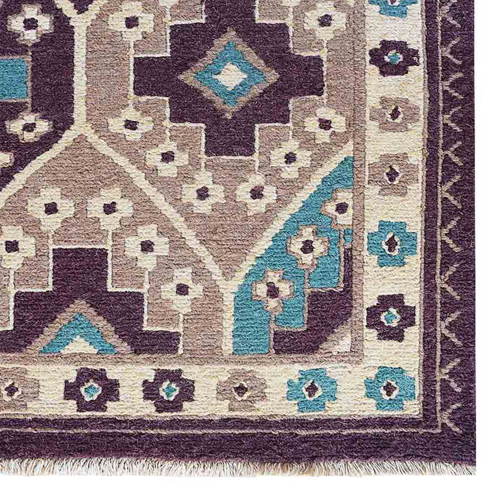 hand-knotted-sumak-multicolor-oriental-rug-closeup-1