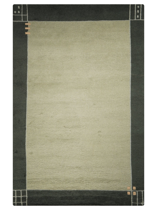 Enthral Hand Knotted Rug