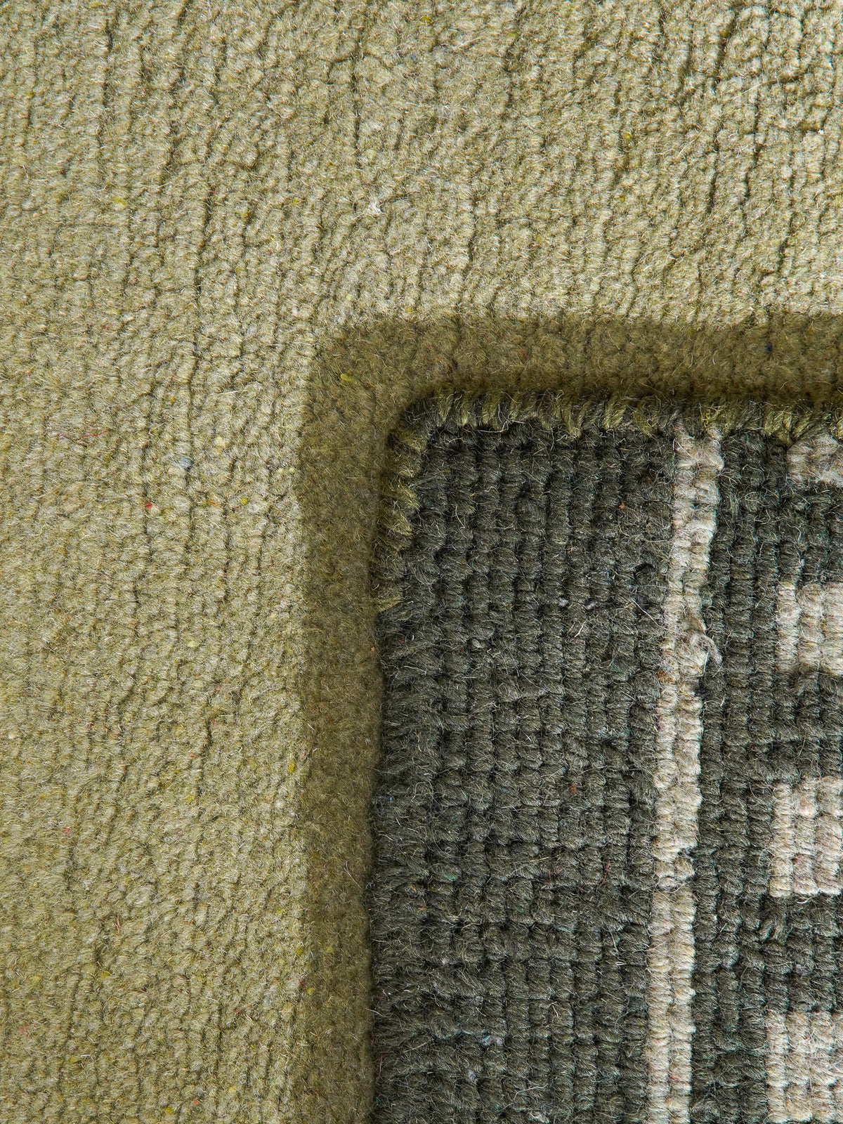 Enthral Hand Knotted Rug