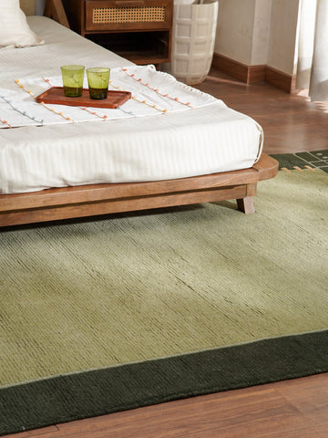 Enthral Hand Knotted Rug