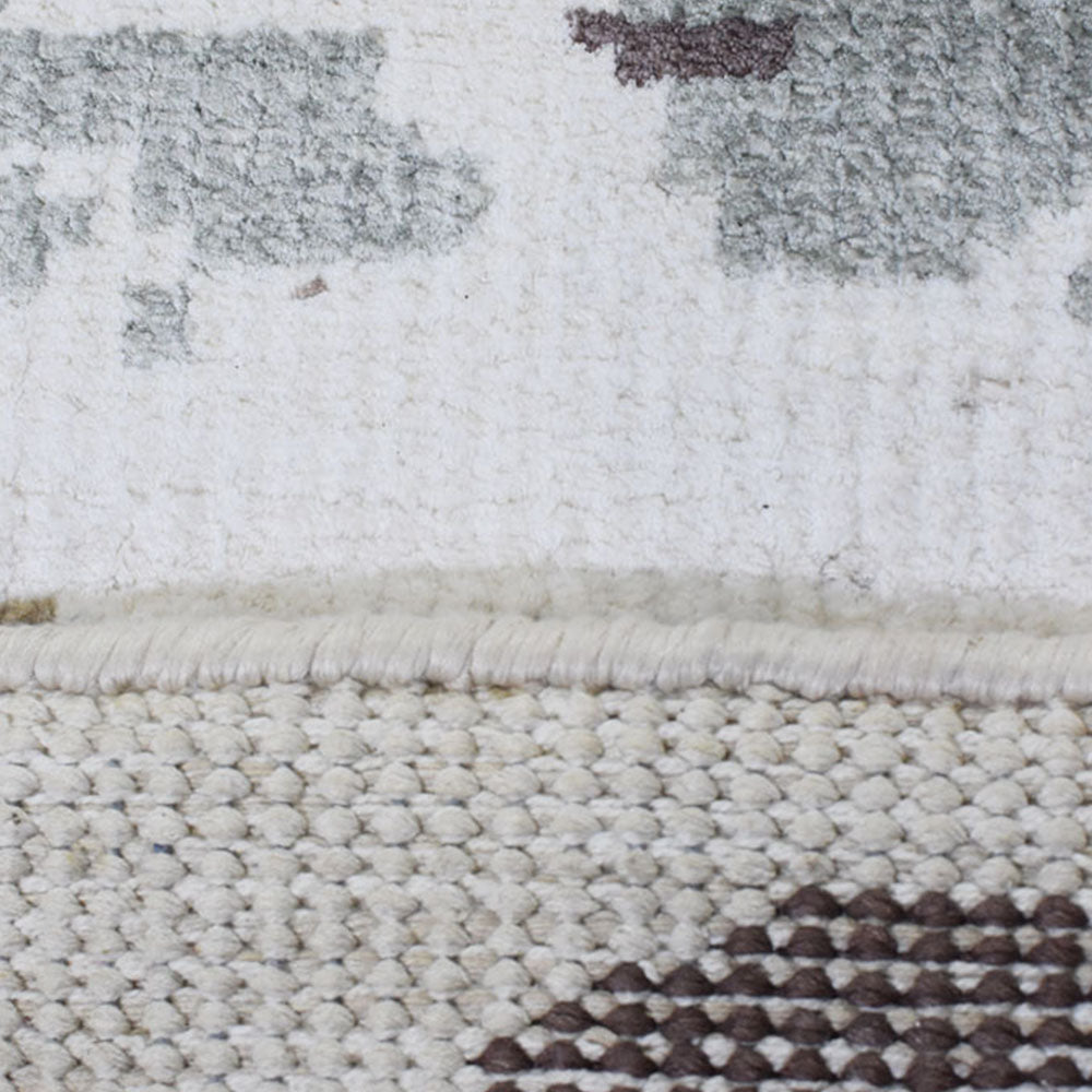 Hypnotic Eastern Hand Knotted Rug