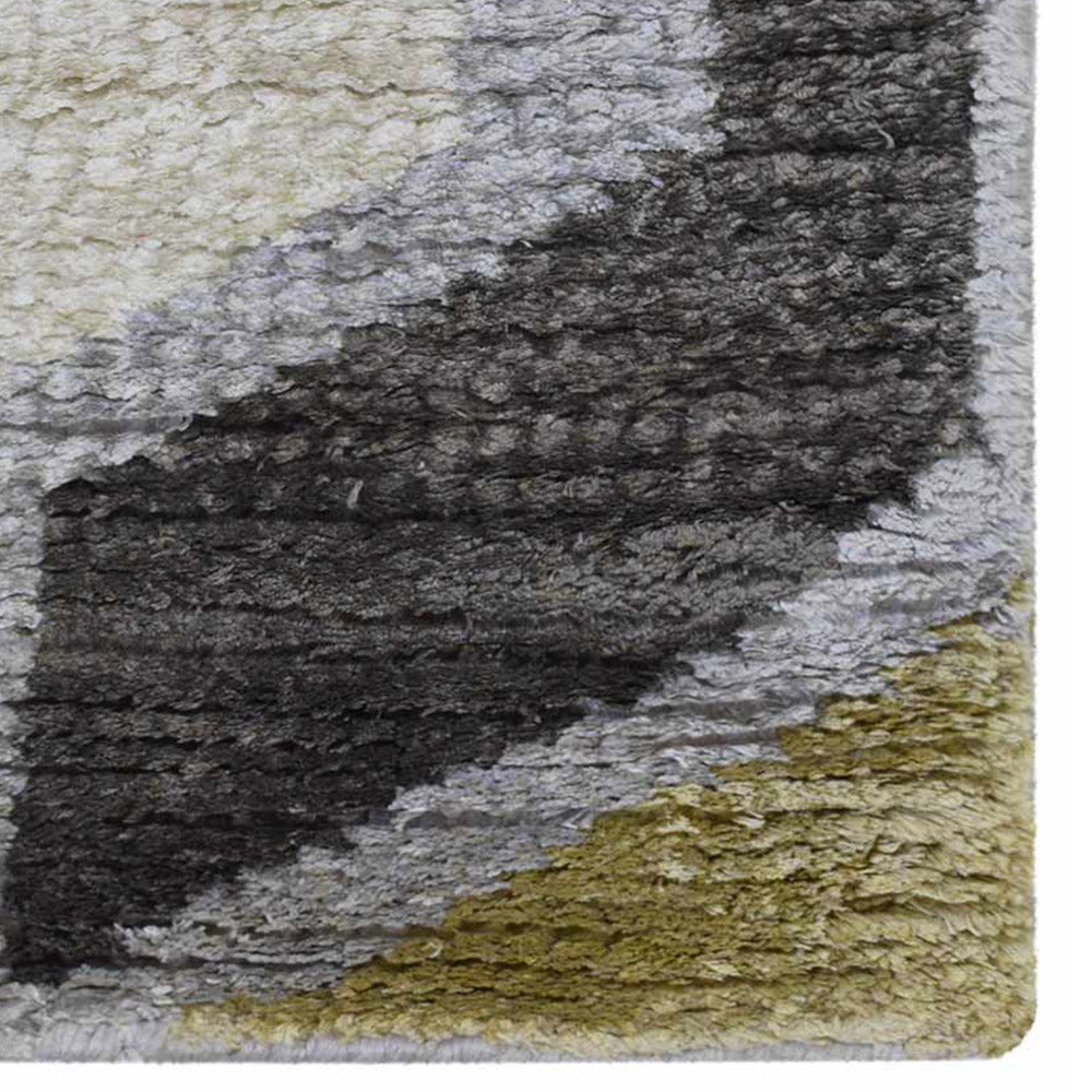 Octa Hand Knotted Rug