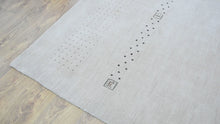 Hobart Premium Hand Knotted Wool Rug — video