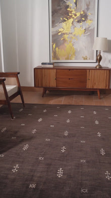 Lille Premium Hand Knotted Wool Rug — video