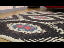 Honeycomb Hand Tufted Rug — video