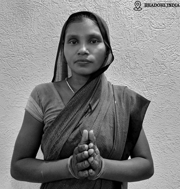 Sadhna Bind, hand-tufted rug weaver in Bhadohi, India